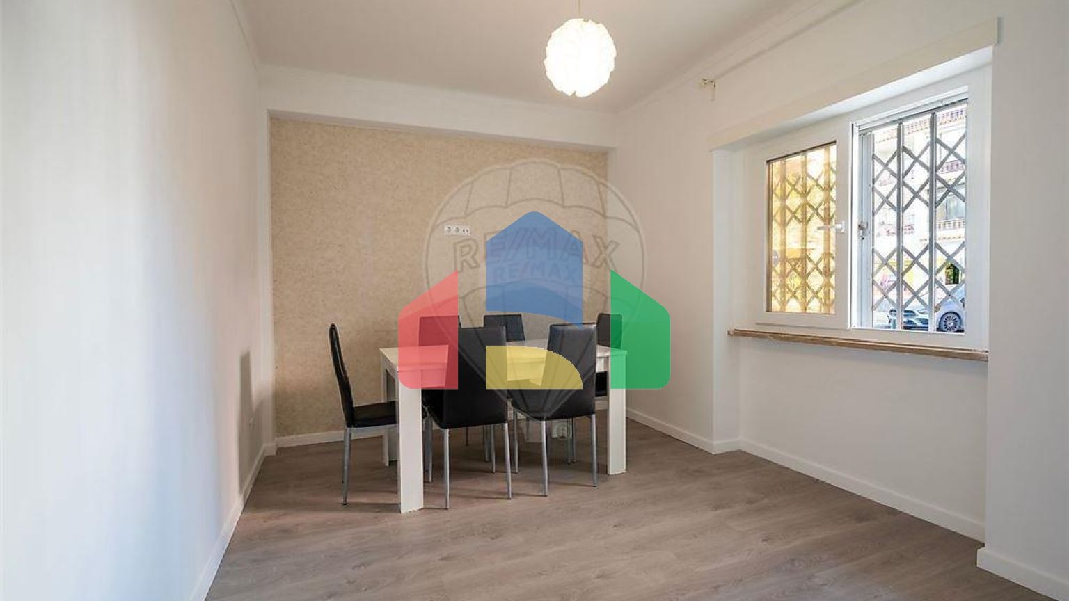 Residential - Condo/Apartment - T3 - Carcavelos e Parede, Cascais - PT