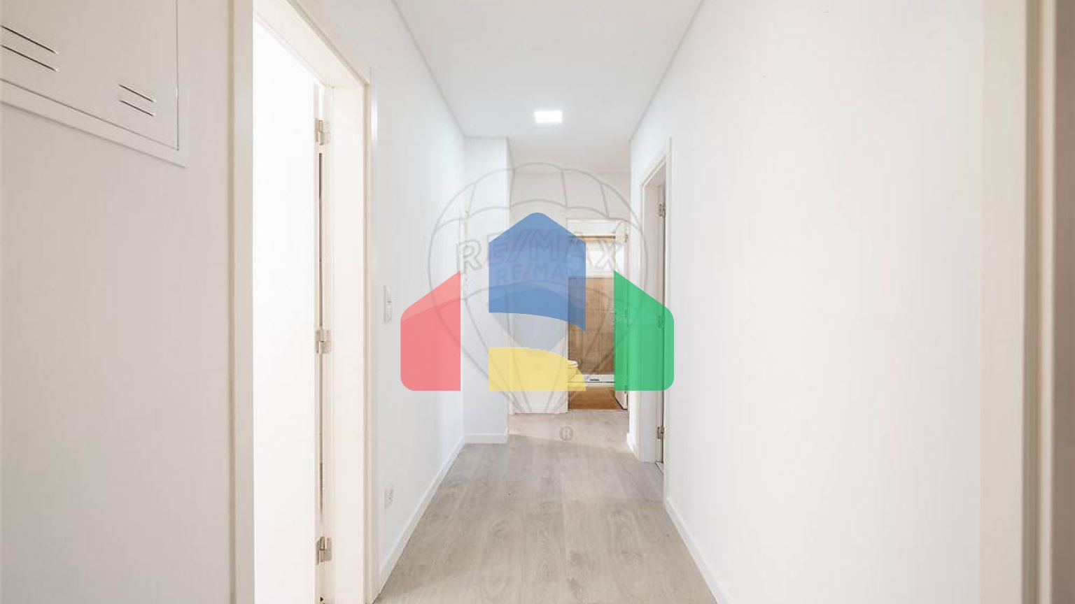 Residential - Condo/Apartment - T3 - Carcavelos e Parede, Cascais - PT