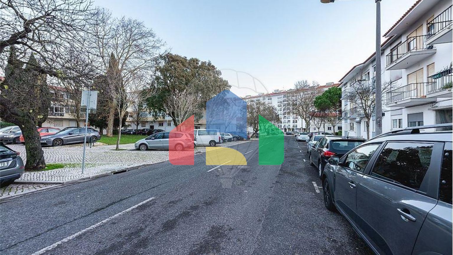 Residential - Condo/Apartment - T2 - Carcavelos e Parede, Cascais - PT