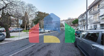 Residential - Condo/Apartment - T2 - Carcavelos e Parede, Cascais - PT