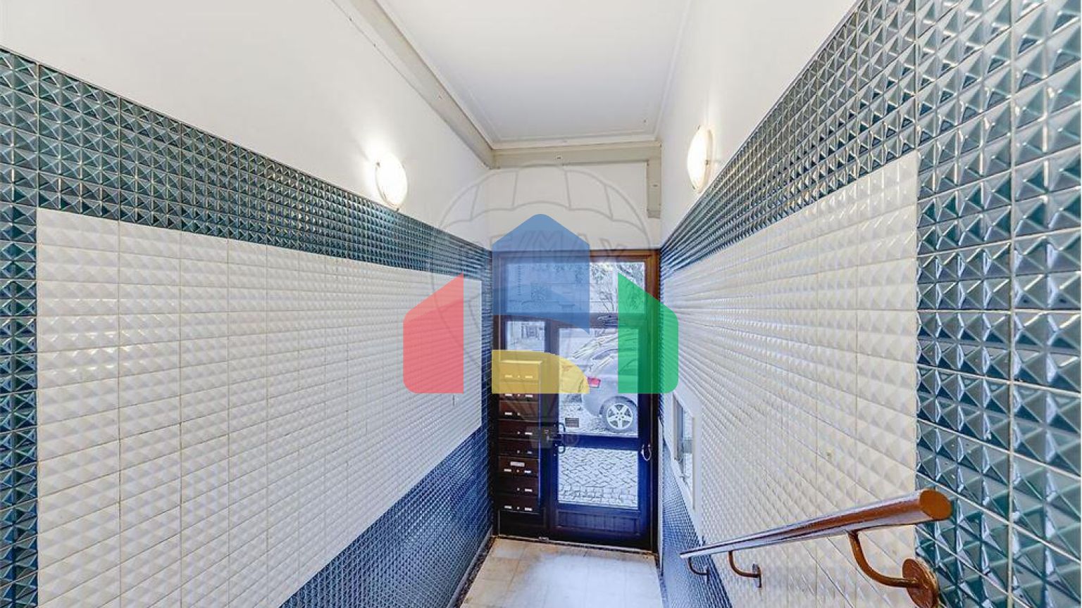 Residential - Condo/Apartment - T2 - Carcavelos e Parede, Cascais - PT