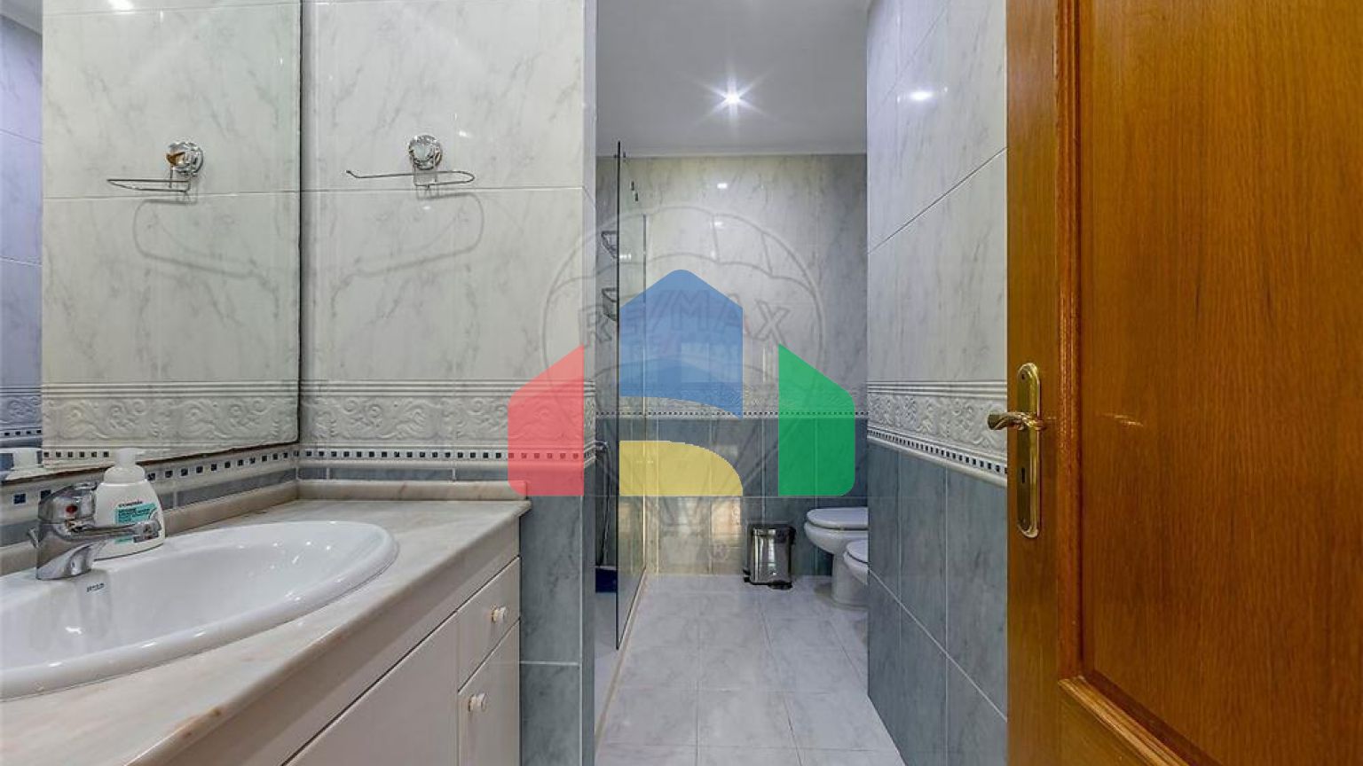 Residential - Condo/Apartment - T3 - Carcavelos e Parede, Cascais - PT