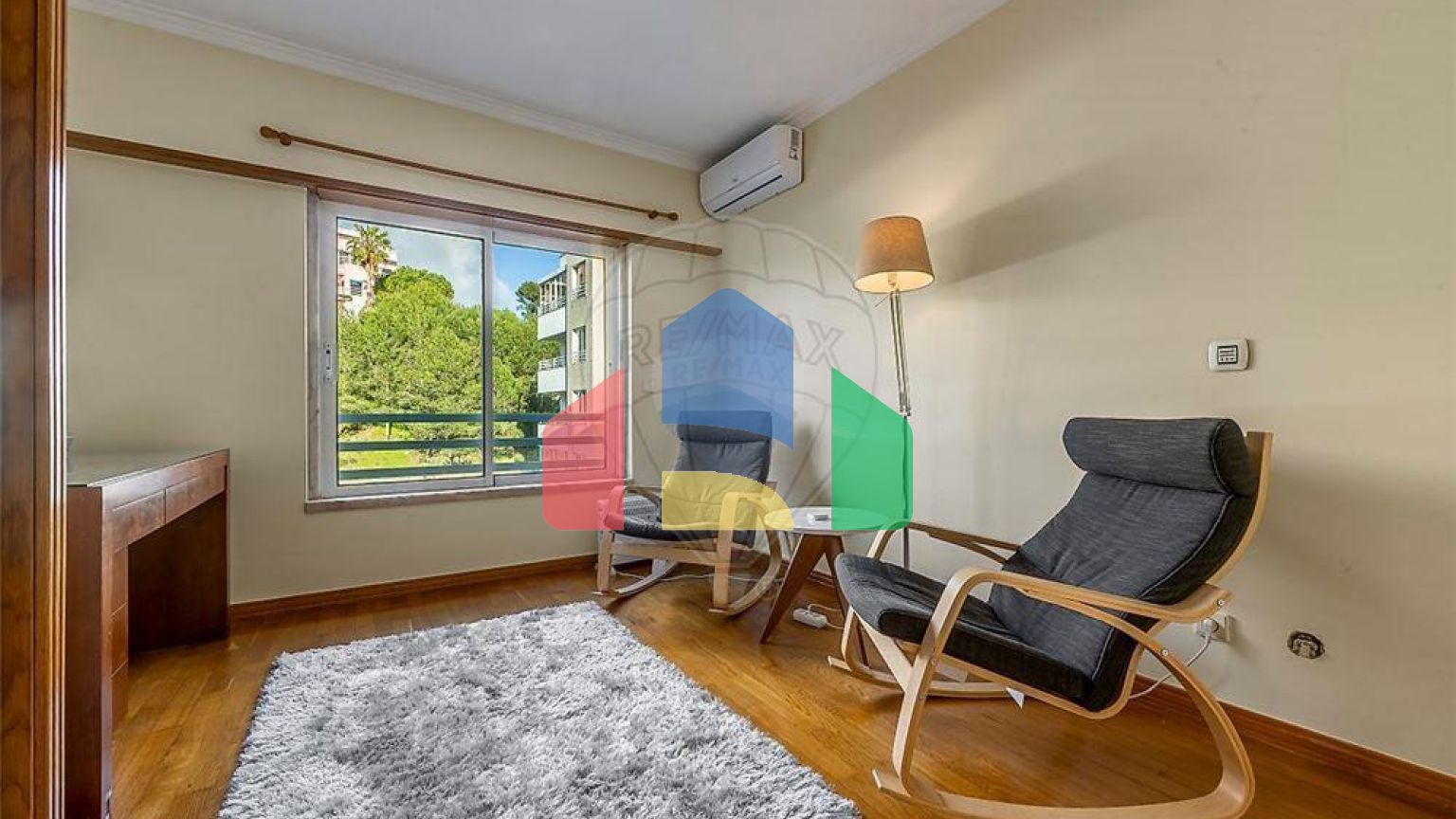 Residential - Condo/Apartment - T3 - Carcavelos e Parede, Cascais - PT