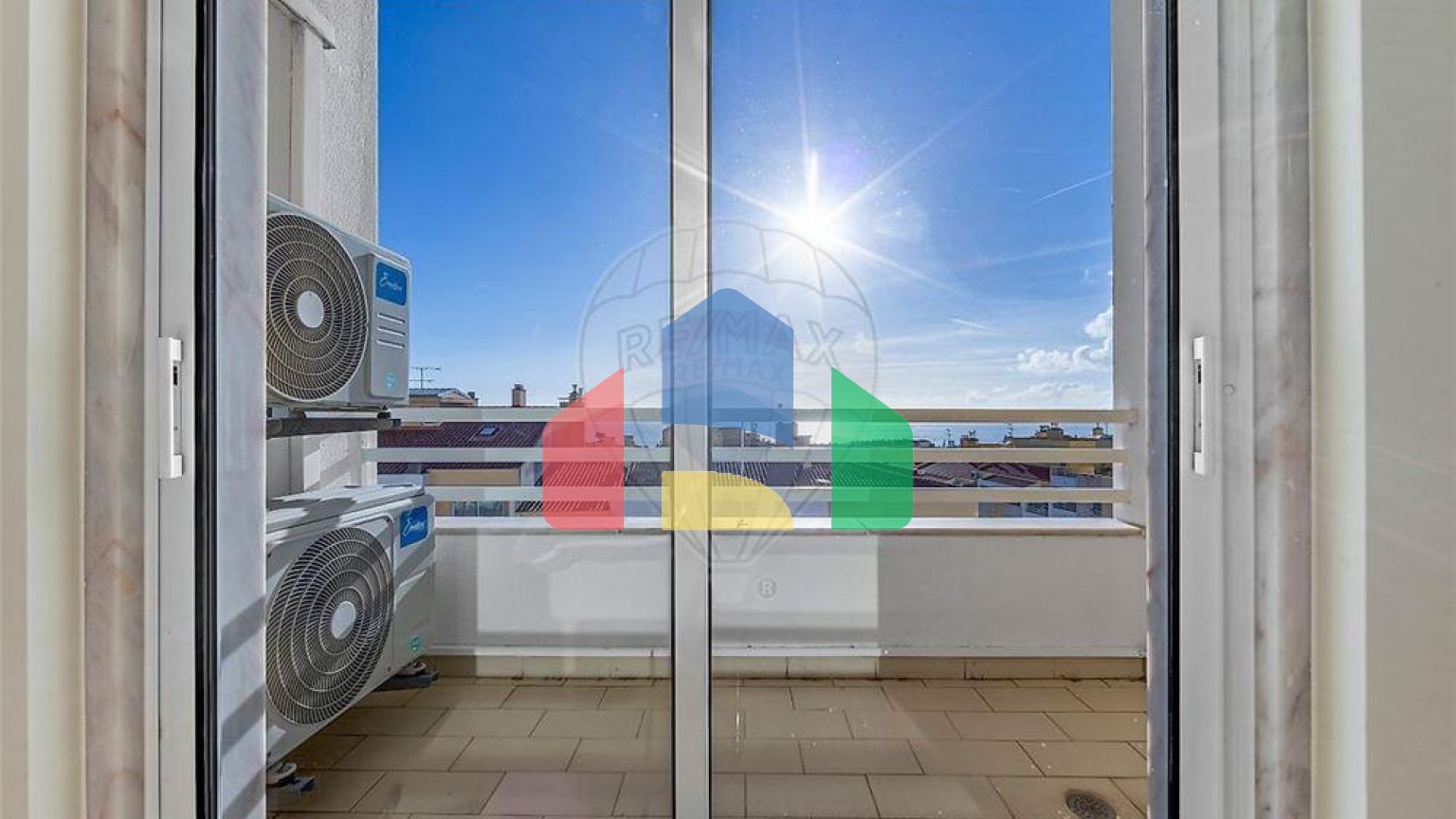 Residential - Condo/Apartment - T3 - Carcavelos e Parede, Cascais - PT