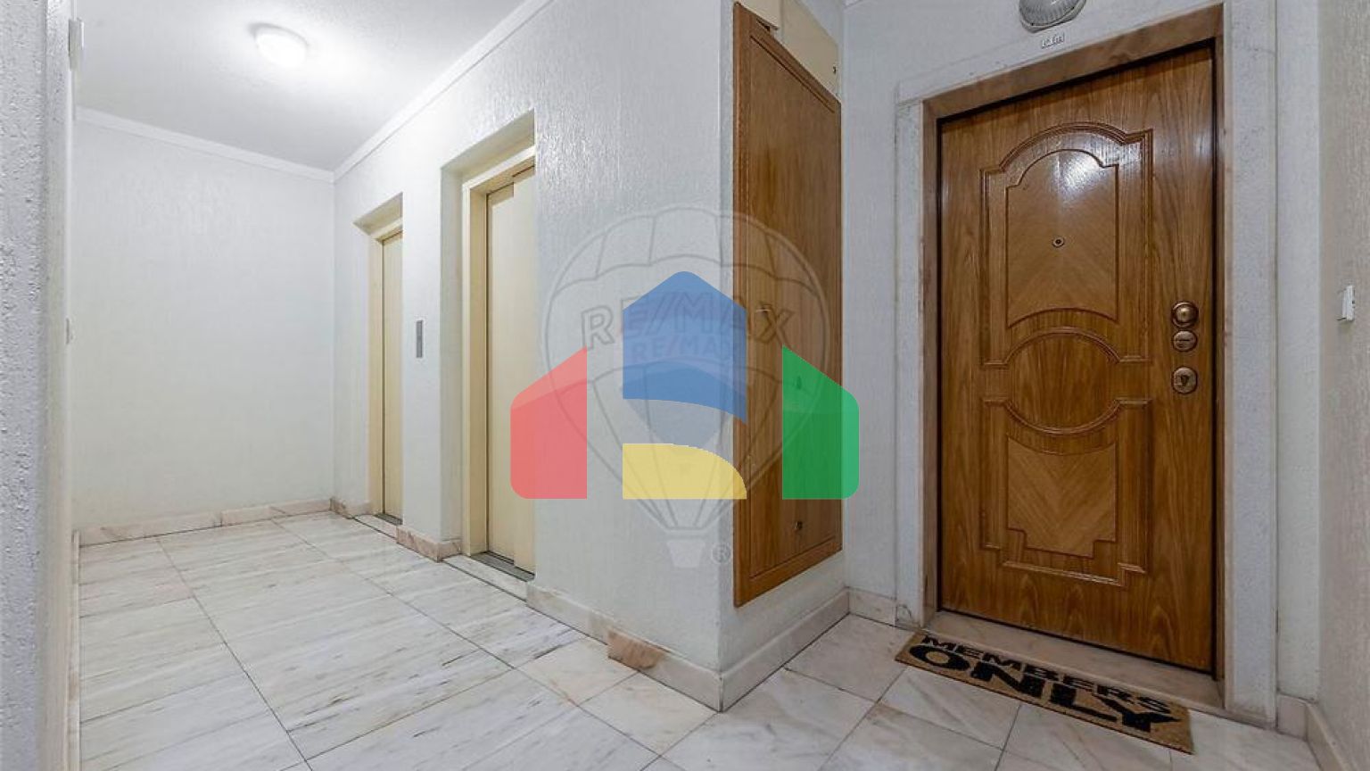 Residential - Condo/Apartment - T3 - Carcavelos e Parede, Cascais - PT