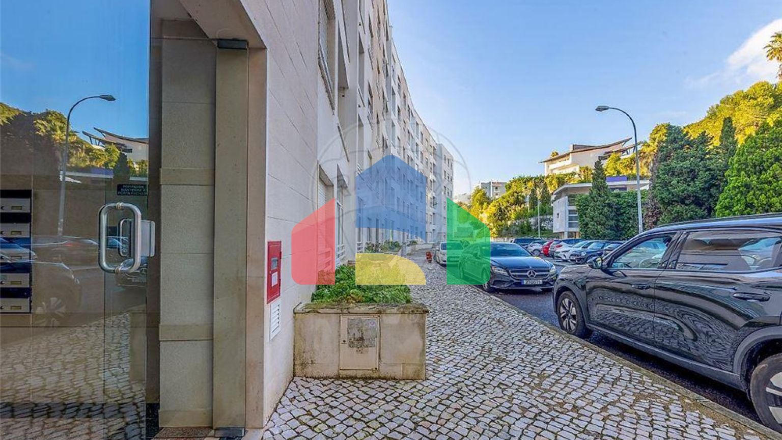 Residential - Condo/Apartment - T3 - Carcavelos e Parede, Cascais - PT