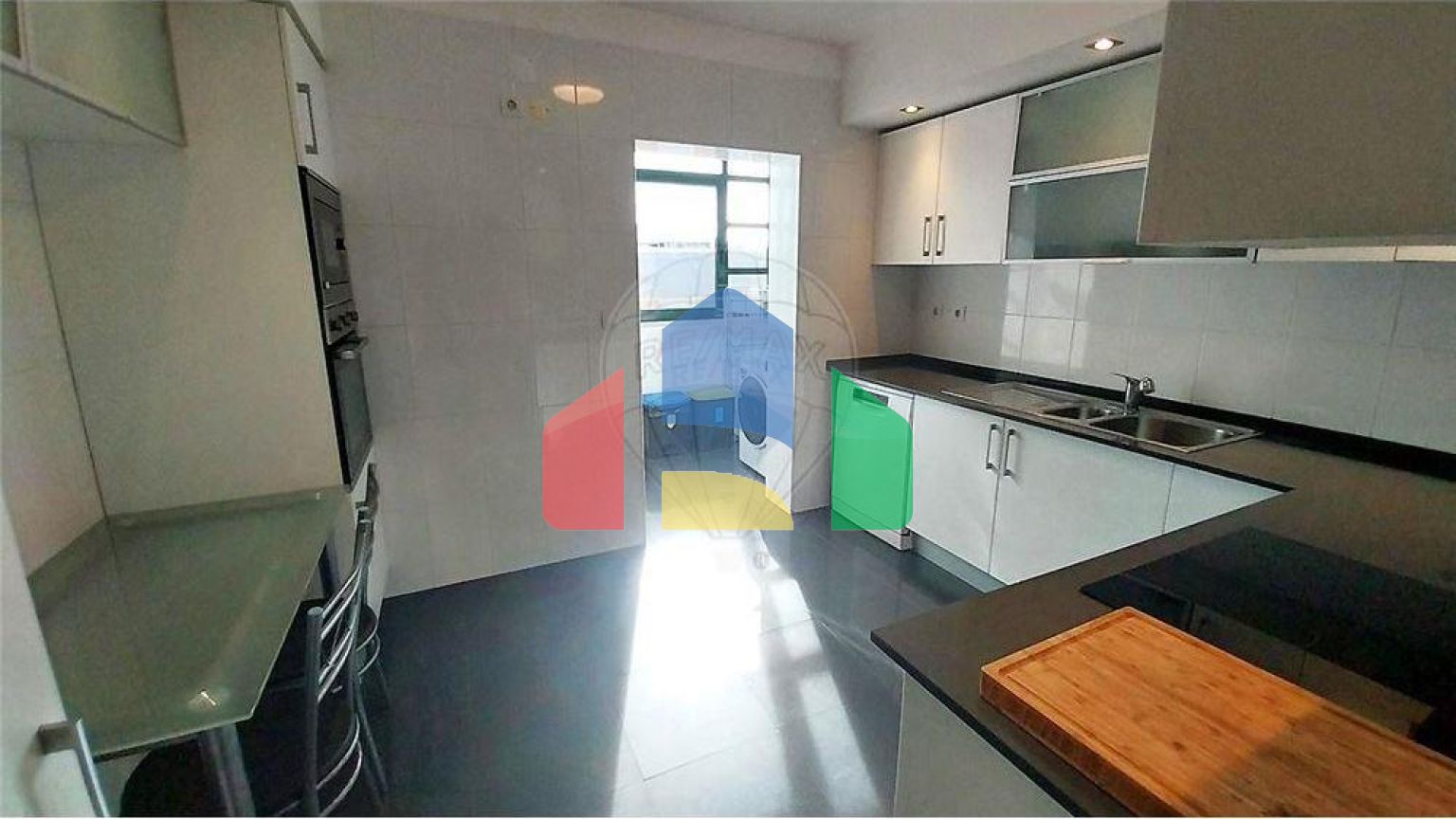 Residential - Condo/Apartment - T2 - Carcavelos e Parede, Cascais - PT