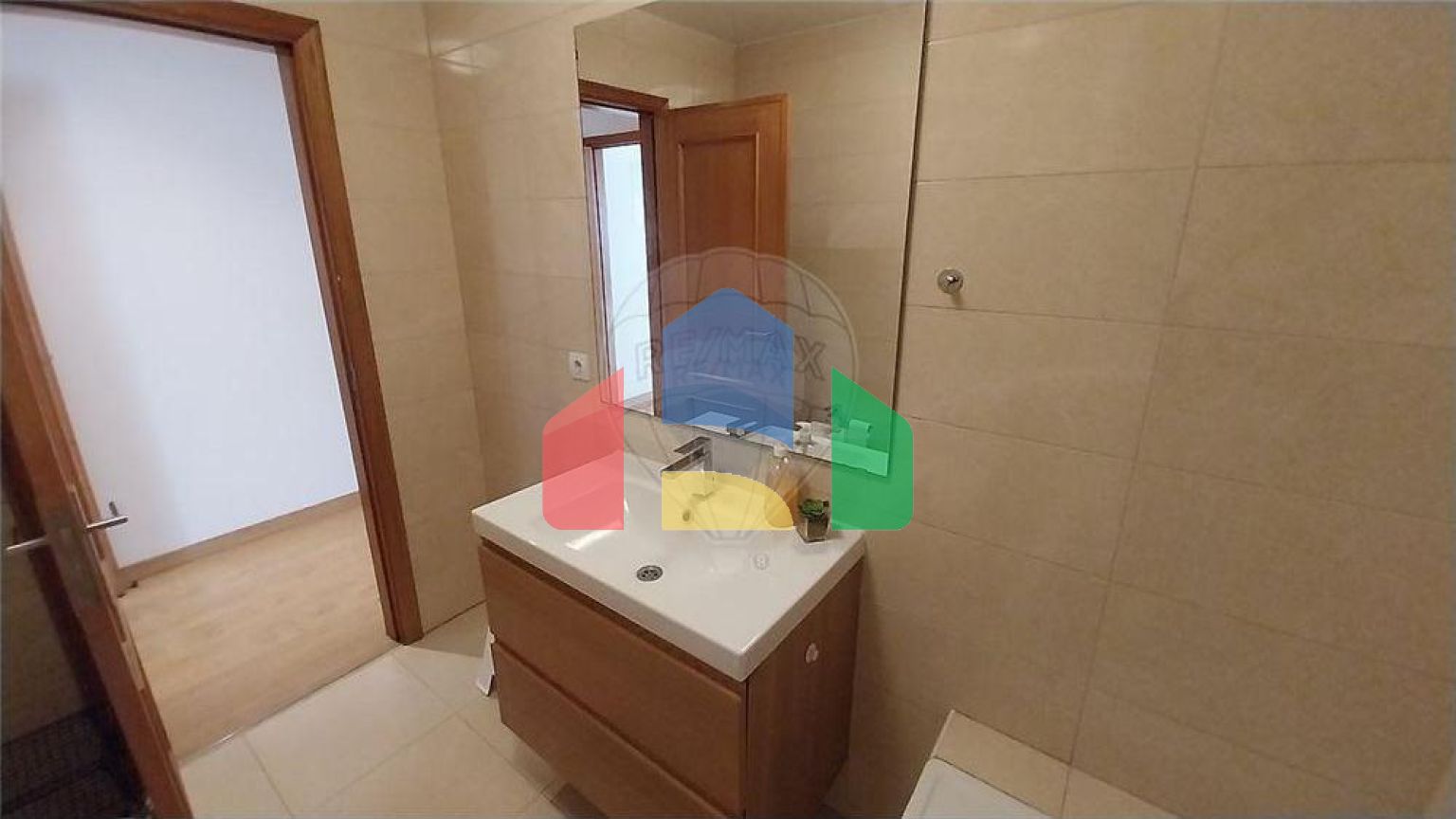 Residential - Condo/Apartment - T2 - Carcavelos e Parede, Cascais - PT