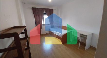 Residential - Condo/Apartment - T2 - Carcavelos e Parede, Cascais - PT