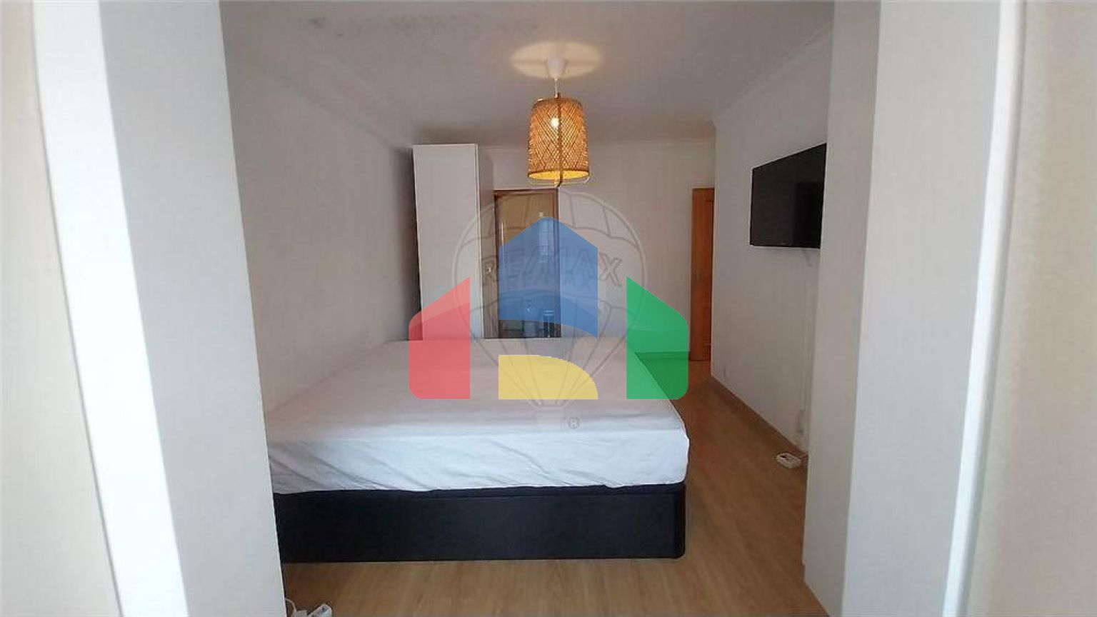 Residential - Condo/Apartment - T2 - Carcavelos e Parede, Cascais - PT