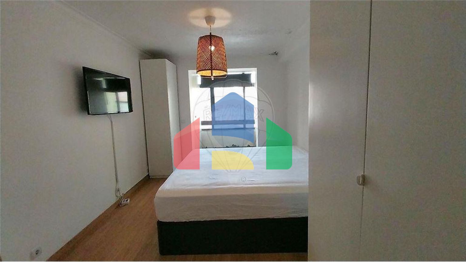 Residential - Condo/Apartment - T2 - Carcavelos e Parede, Cascais - PT