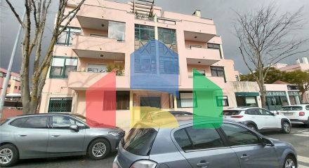 Residential - Condo/Apartment - T2 - Carcavelos e Parede, Cascais - PT