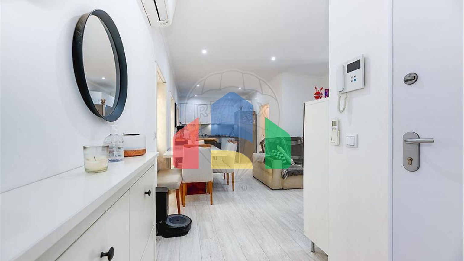 Residential - Condo/Apartment - T4 - Carcavelos e Parede, Cascais - PT