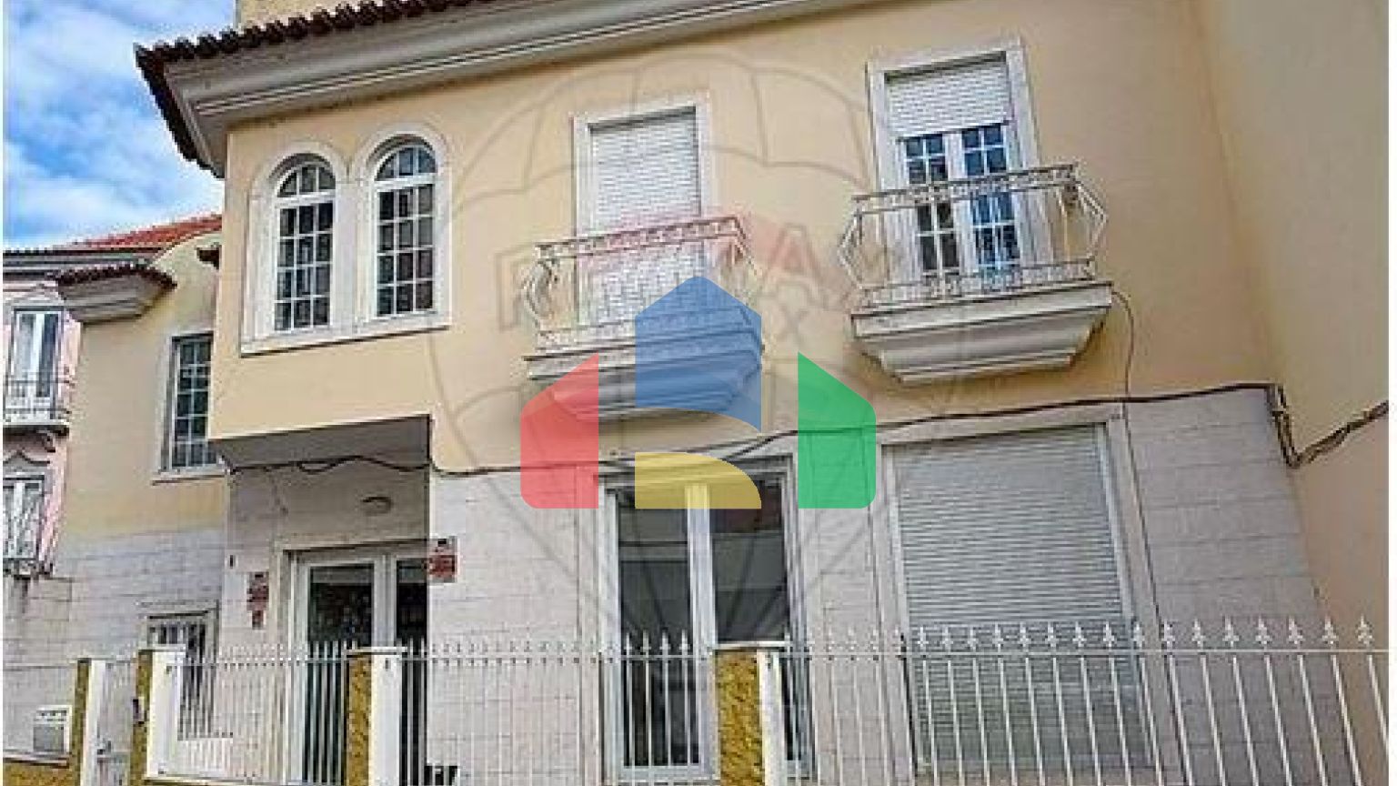 Residential - Condo/Apartment - T4 - Carcavelos e Parede, Cascais - PT