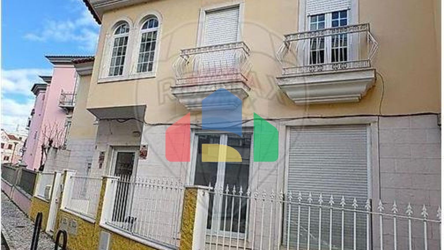 Residential - Condo/Apartment - T4 - Carcavelos e Parede, Cascais - PT