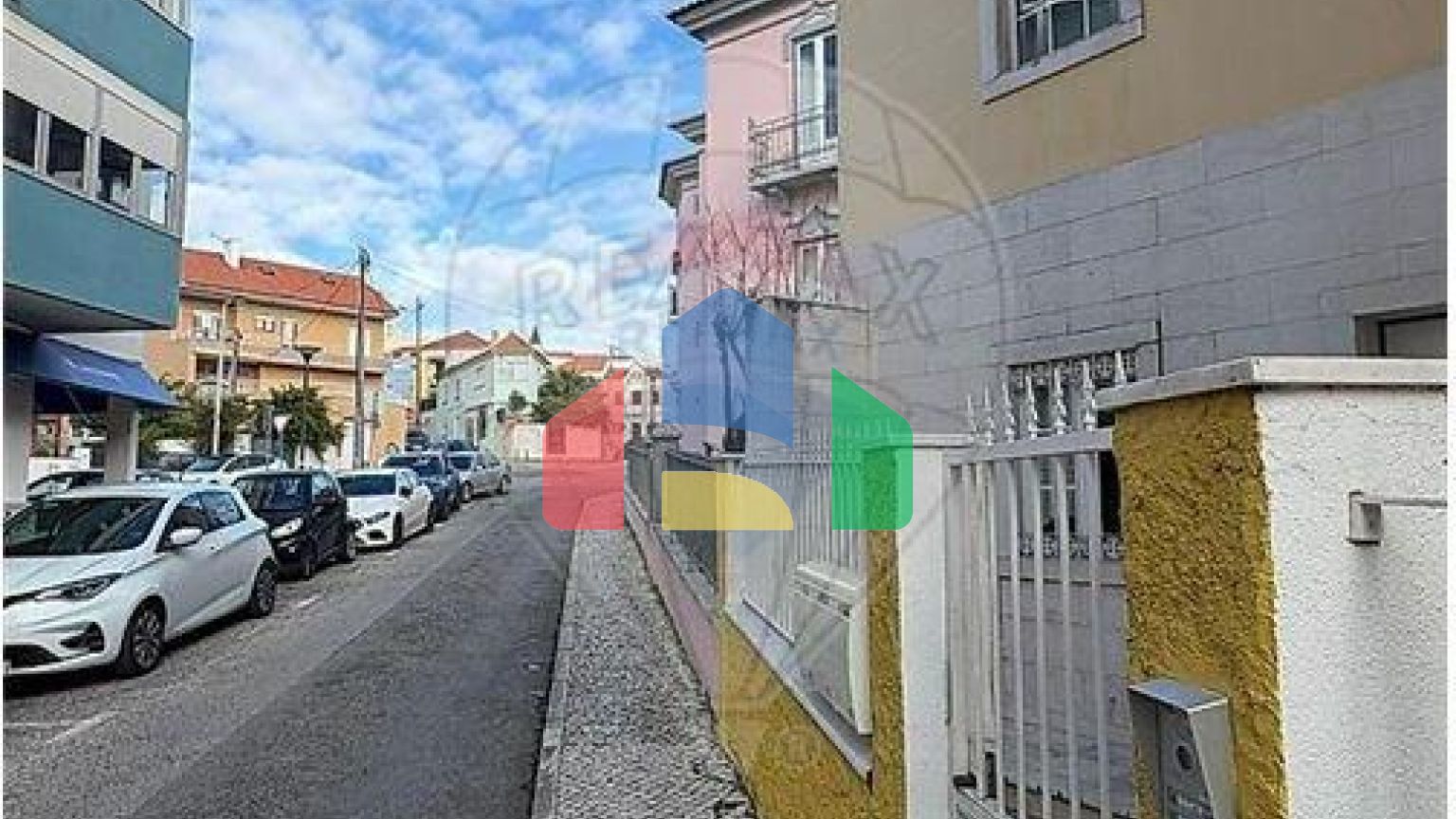 Residential - Condo/Apartment - T4 - Carcavelos e Parede, Cascais - PT