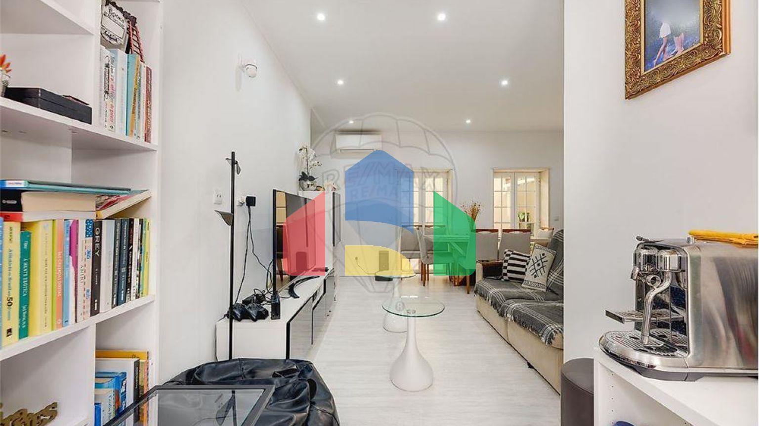 Residential - Condo/Apartment - T4 - Carcavelos e Parede, Cascais - PT