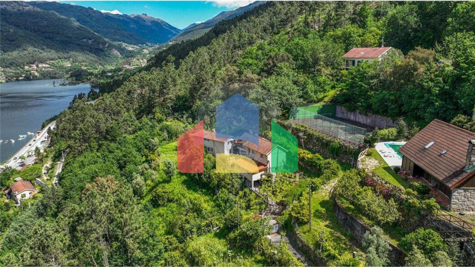 Residential - Single Family Home - T6 - Vilar da Veiga, Terras de Bouro - PT