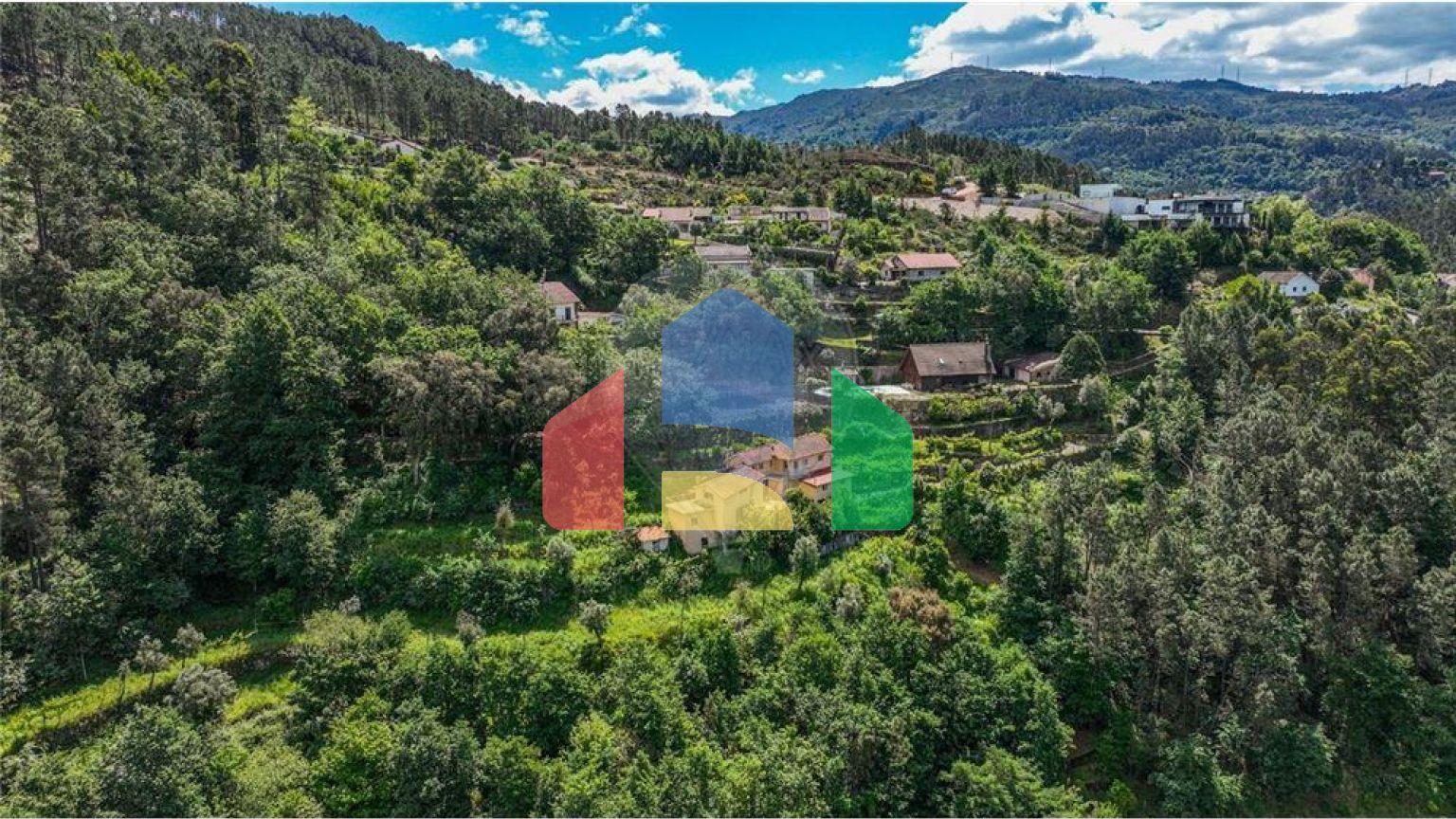 Residential - Single Family Home - T6 - Vilar da Veiga, Terras de Bouro - PT