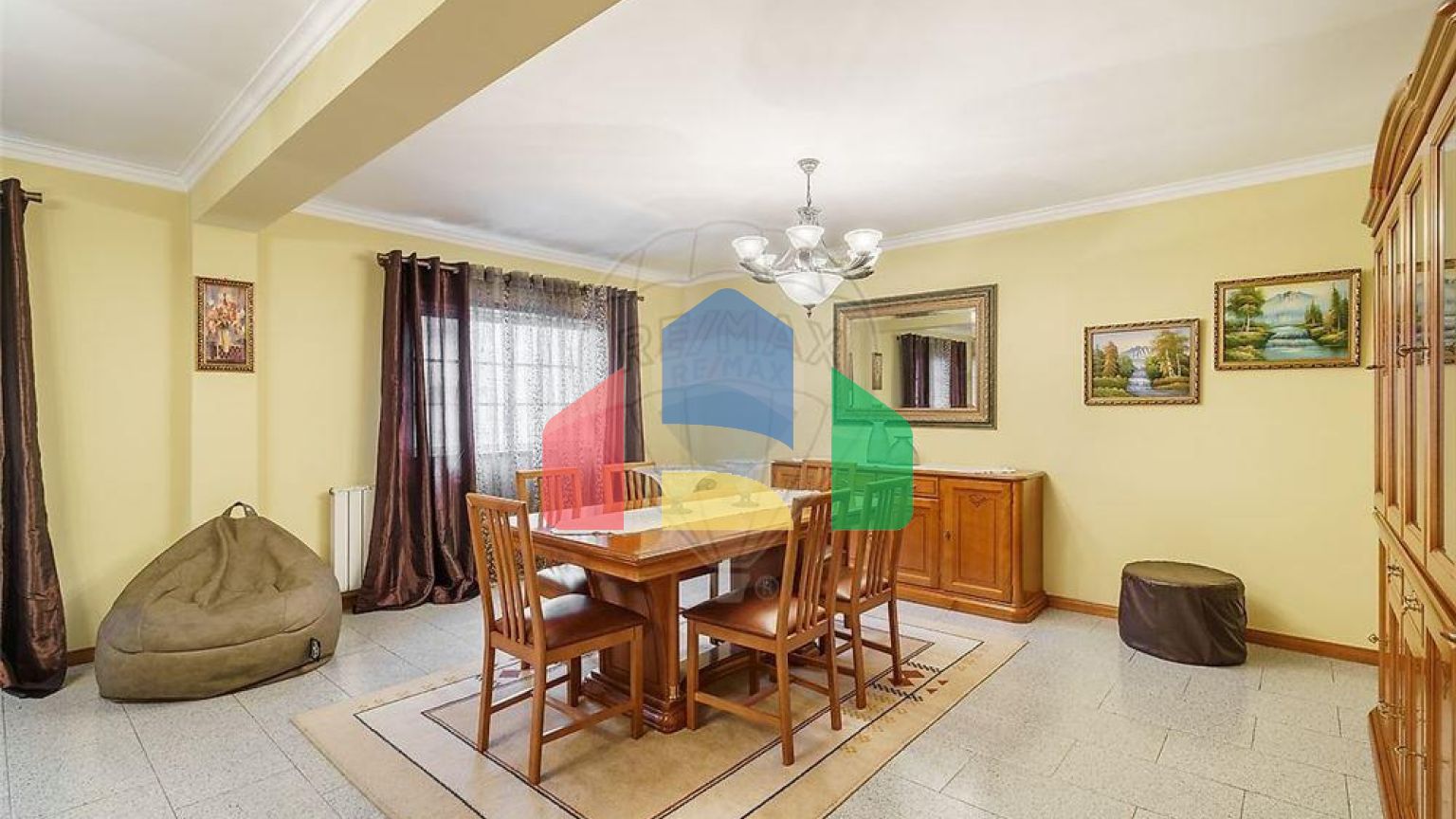 Residential - Single Family Home - T4 - Braga (Sao Vitor), Braga - PT