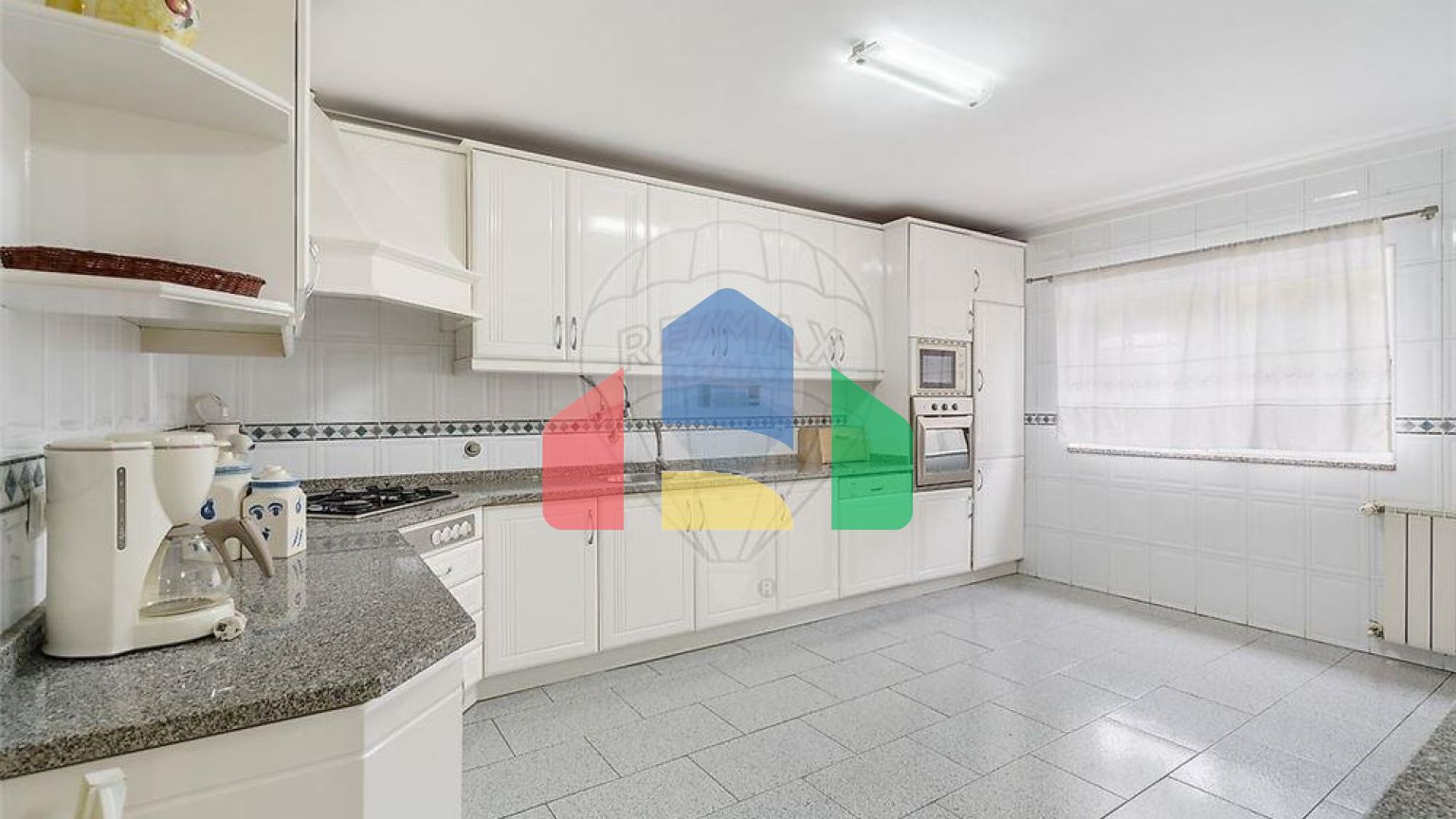 Residential - Single Family Home - T4 - Braga (Sao Vitor), Braga - PT