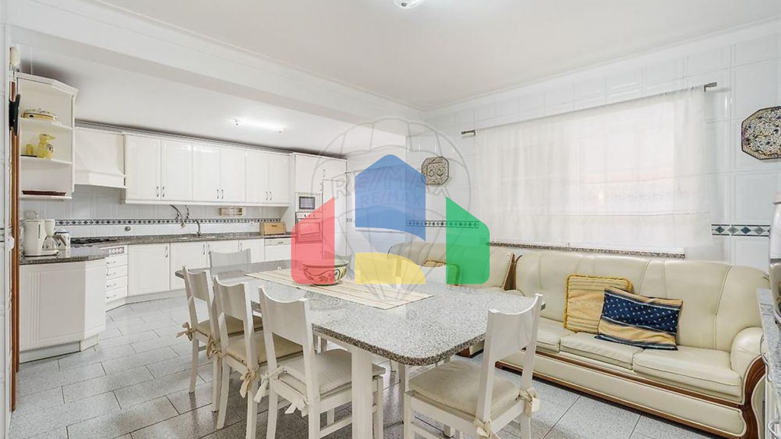 Residential - Single Family Home - T4 - Braga (Sao Vitor), Braga - PT