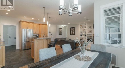 Residential - Single Family Home - Port Alberni, Canada - Canada