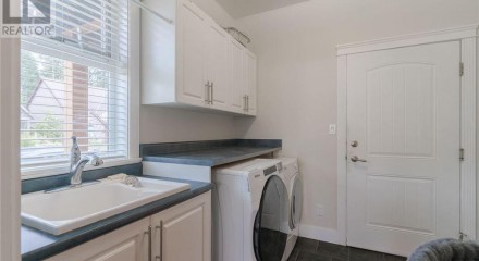 Residential - Single Family Home - Port Alberni, Canada - Canada