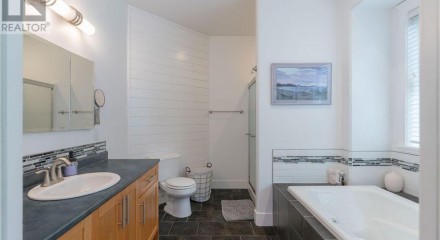 Residential - Single Family Home - Port Alberni, Canada - Canada