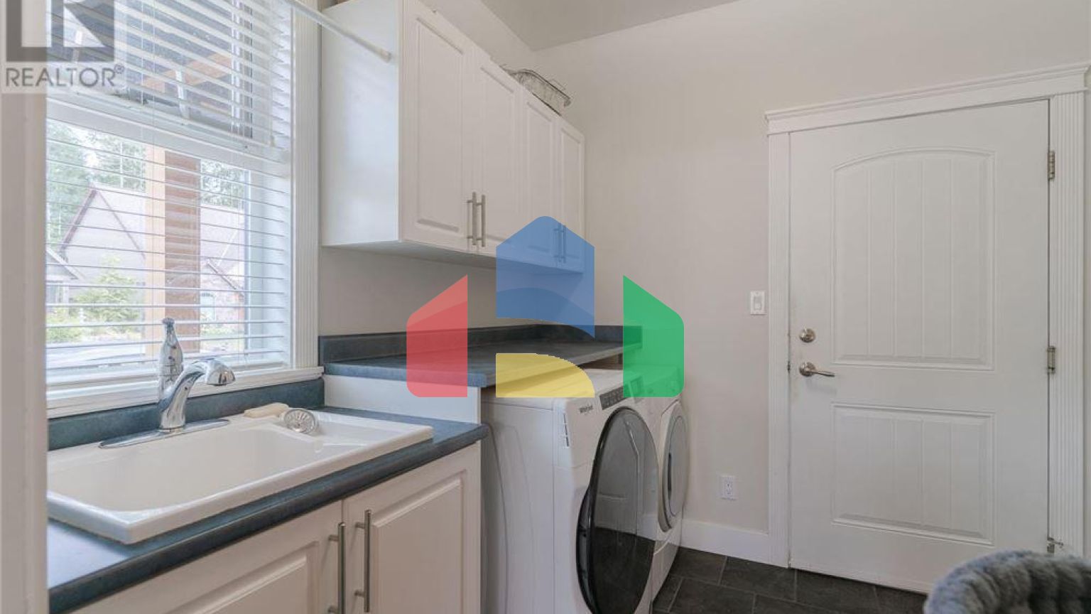 Residential - Single Family Home - Port Alberni, Canada - Canada