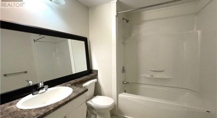 Residential - Single Family Home - Port Alberni, Canada - Canada