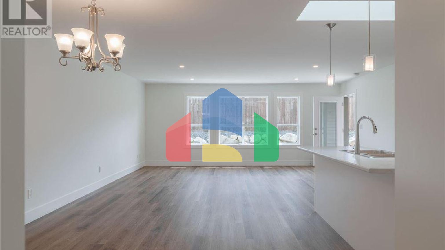 Residential - Condo/Apartment - Port Alberni, Canada - Canada