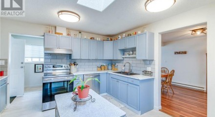 Residential - Single Family Home - Port Alberni, Canada - Canada