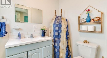 Residential - Single Family Home - Port Alberni, Canada - Canada