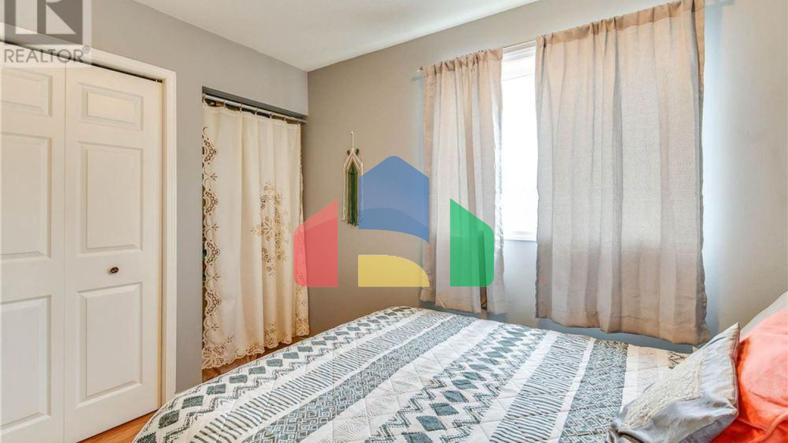 Residential - Single Family Home - Port Alberni, Canada - Canada