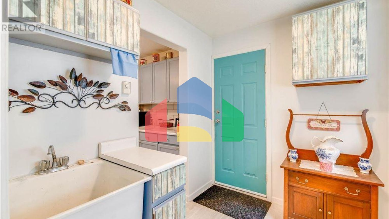 Residential - Single Family Home - Port Alberni, Canada - Canada