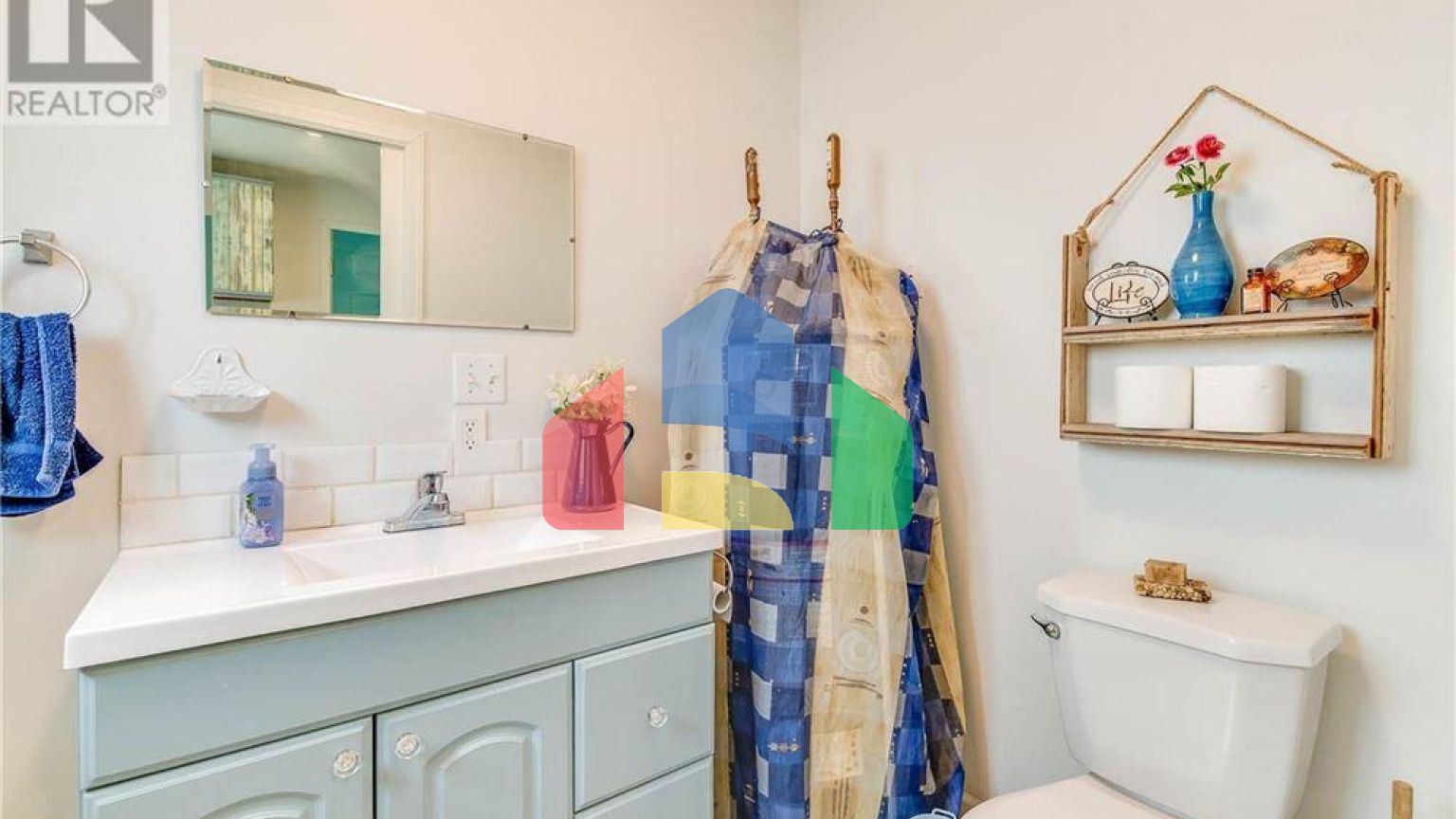 Residential - Single Family Home - Port Alberni, Canada - Canada