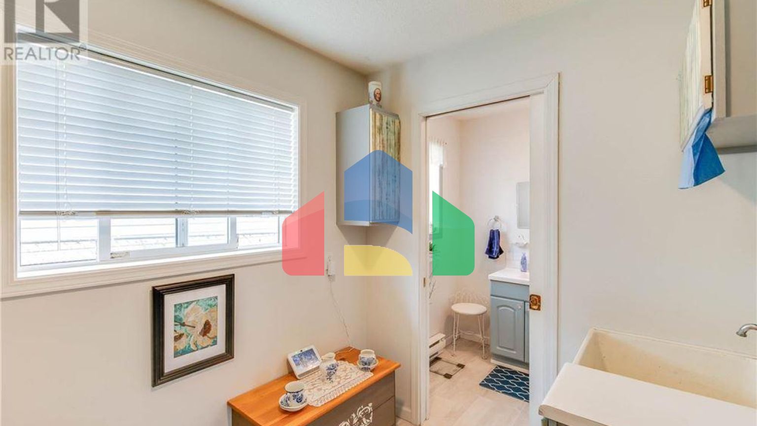 Residential - Single Family Home - Port Alberni, Canada - Canada