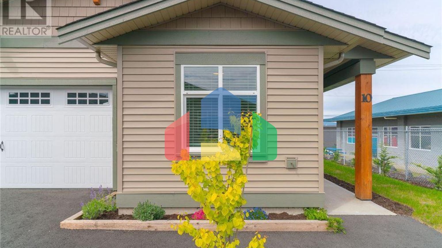 Residential - Condo/Apartment - Port Alberni, Canada - Canada