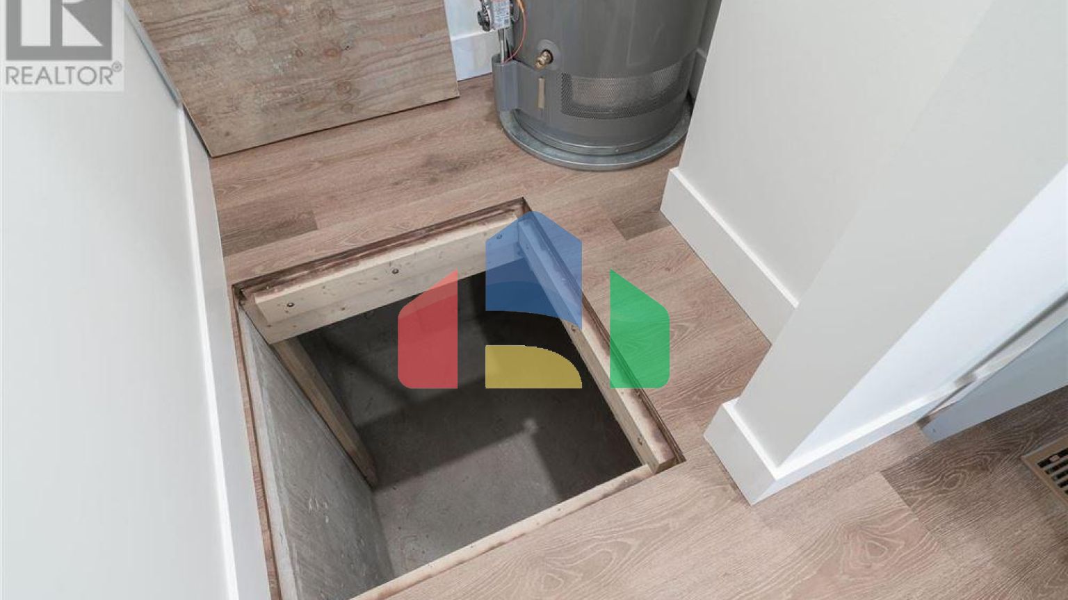 Residential - Condo/Apartment - Port Alberni, Canada - Canada