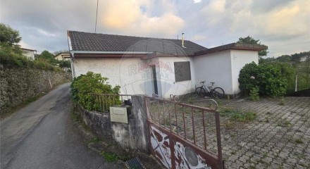 Residential - Single Family Home - T2 - Fiscal, Amares - PT