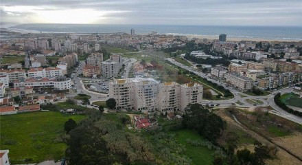Residential - Garage - Tavarede, Figueira da Foz - PT