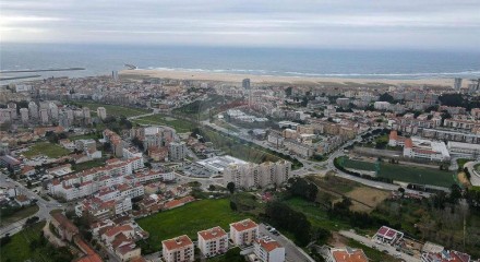 Residential - Garage - Tavarede, Figueira da Foz - PT