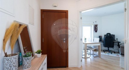 Residential - Condo/Apartment - T2 - Marinha Grande, Marinha Grande - PT
