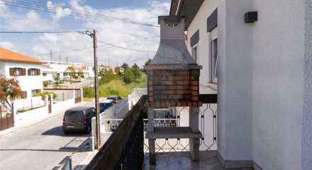 Residential - Condo/Apartment - T2 - Marinha Grande, Marinha Grande - PT