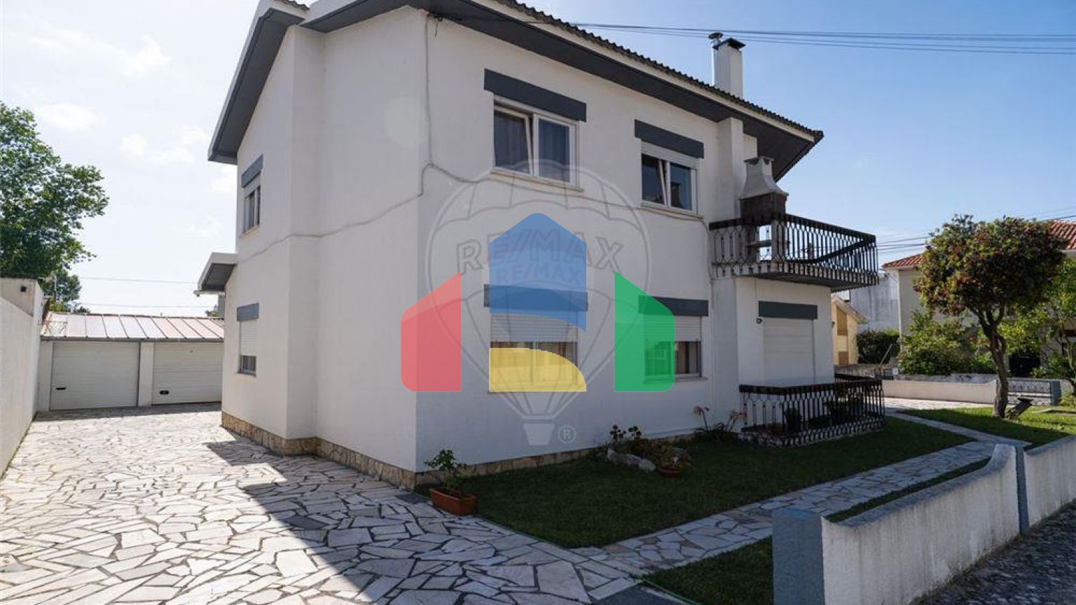 Residential - Condo/Apartment - T2 - Marinha Grande, Marinha Grande - PT