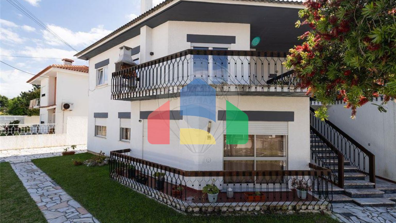 Residential - Condo/Apartment - T2 - Marinha Grande, Marinha Grande - PT