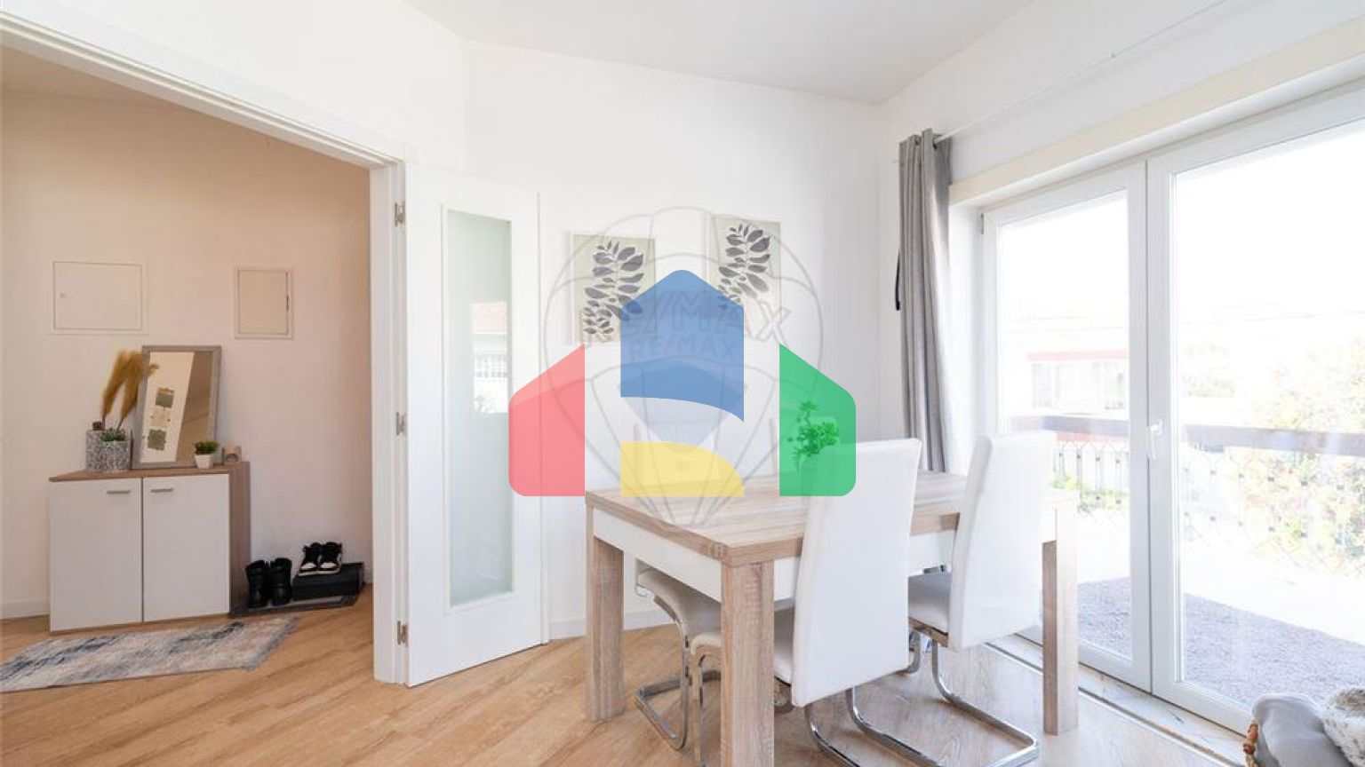 Residential - Condo/Apartment - T2 - Marinha Grande, Marinha Grande - PT