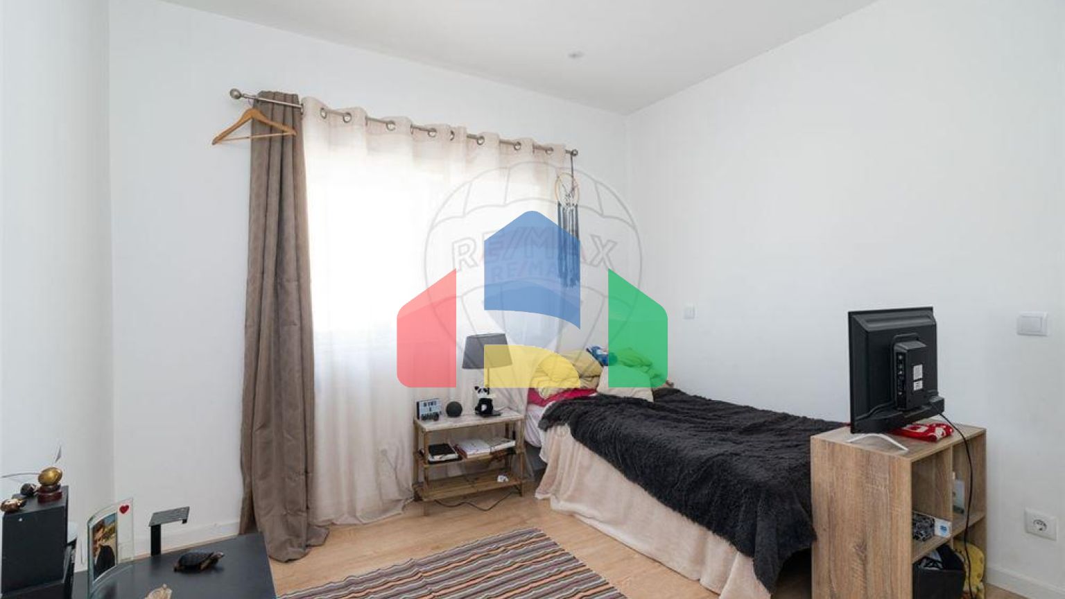 Residential - Condo/Apartment - T2 - Marinha Grande, Marinha Grande - PT