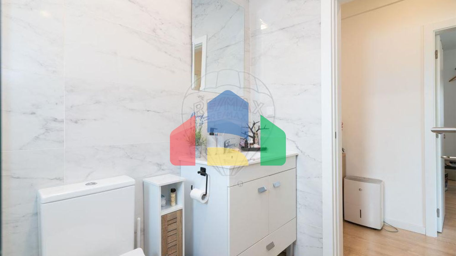 Residential - Condo/Apartment - T2 - Marinha Grande, Marinha Grande - PT